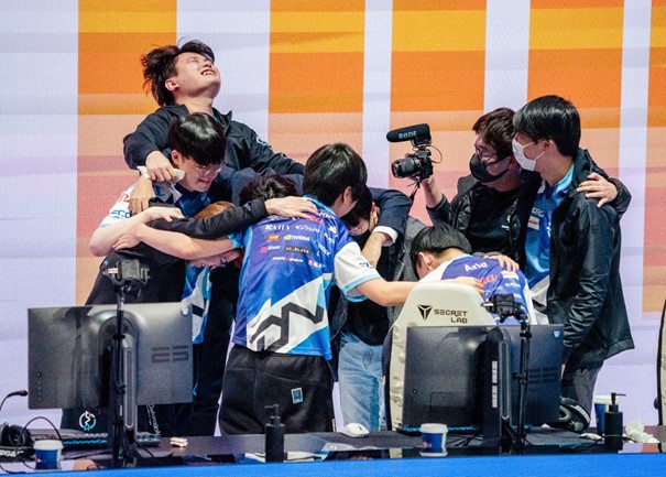 Upheavals%2C+Excitement%2C+and+Tears+at+Worlds+2021