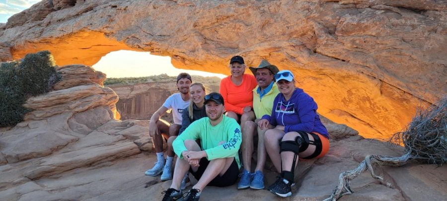 Mr.+and+Mrs.+Rouse+enjoy+a+trip+to+the+Arches+National+Park+in+Utah+with+their+families.+%28Courtesy%3A+Mr.+Rouse%29