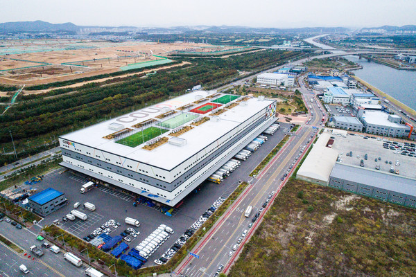 The new Coupang shipping center in Daegu as big as 46 soccer fields. Courtesy of Coupang.