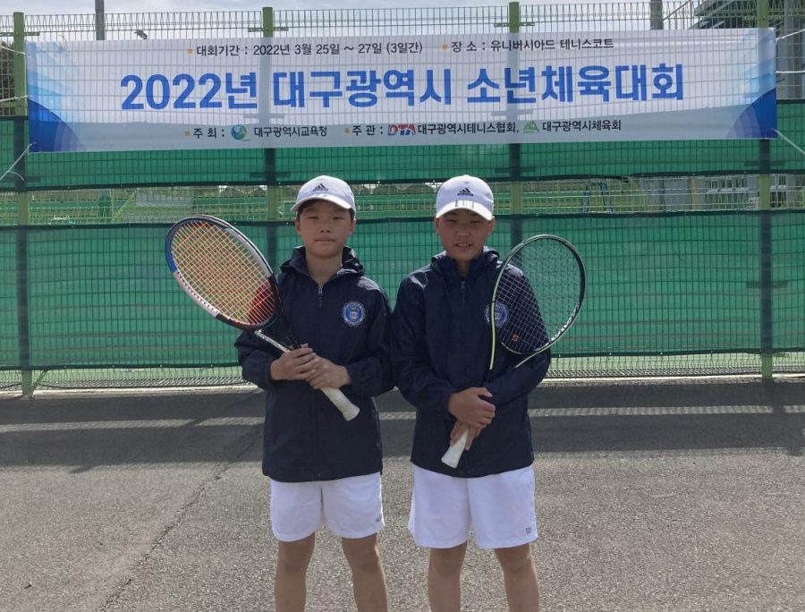 Jacob and Matthew ready themselves for their next match. Photo courtesy of Solahs family.