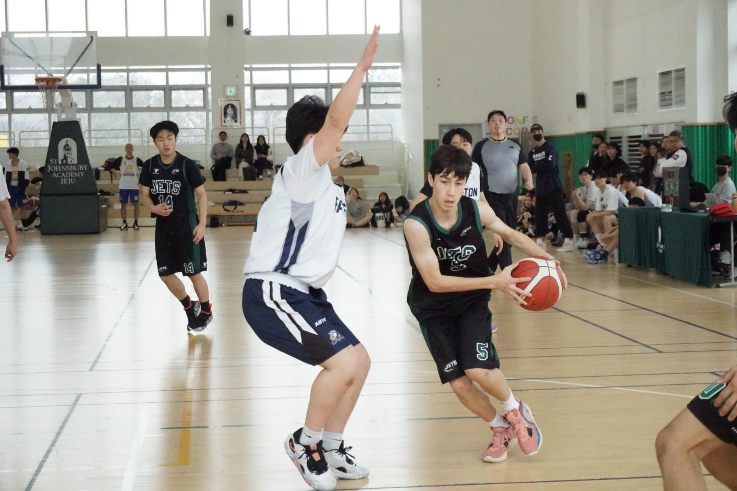 Dylan Wang Injured when finals games Basketball Super 3 