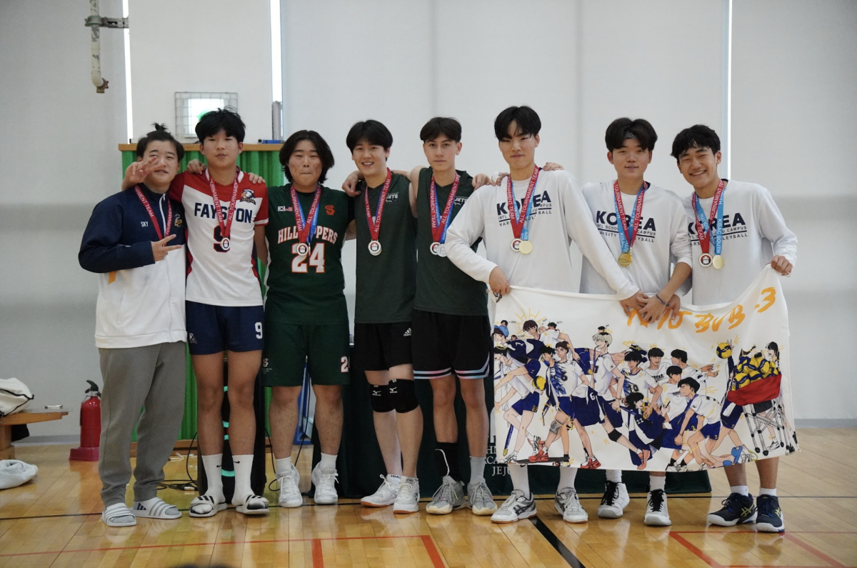 The+DIS+boys+volleyball+team+flew+to+Jeju+for+the+Korean+International+School+Activities+Conference+%28KISAC%29+at+St.+Johnsbury+Academy+Jeju+%28SJAJ%29+from+Nov.+16th+to+Nov.+18th.+Six+schools+from+mainland+Korea+and+Jeju+island+came+together+to+compete%3A+Fayston+Preparatory+School+%28FPS%29%2C+Busan+Foreign+School+%28BFS%29%2C+North+London+Collegiate+School+Jeju+%28NLCS%29%2C+St.+Johnsbury+Academy+Jeju+%28SJAJ%29%2C+Korean+International+School+Jeju+%28KISJ%29%2C+and+Daegu+International+School+%28DIS%29.+Varsity+finished+second+place+with+a+tough+loss+in+the+finals+and+JV+finished+in+fourth.