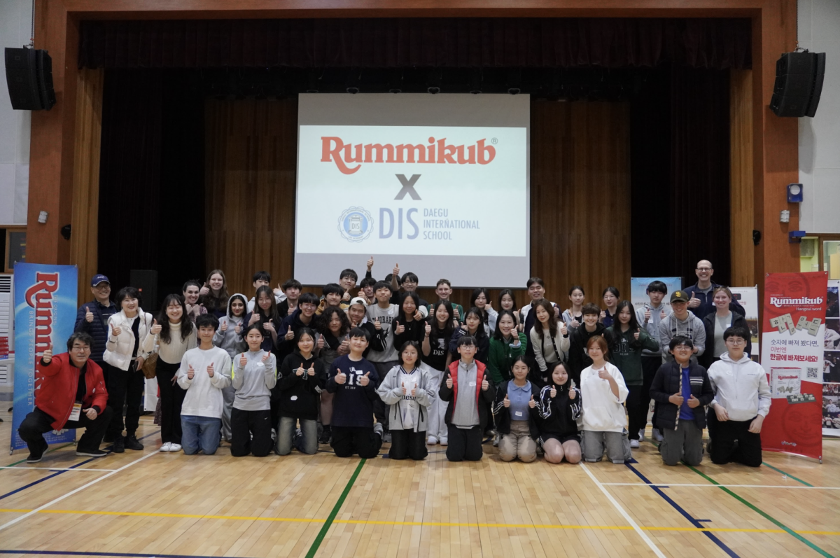 From+middle+and+high+school+students+to+parents+and+teachers%2C+a+lively+assembly+of+48+players+gathered+in+the+heart+of+spring+for+the+first-ever+official+Rummikub+competition+in+the+Jetnasium+on+March+23.+Although+the+event+was+scheduled+to+end+at+3+p.m.%2C+the+contestants+tested+their+luck+and+strategy+until+sunset.%C2%A0