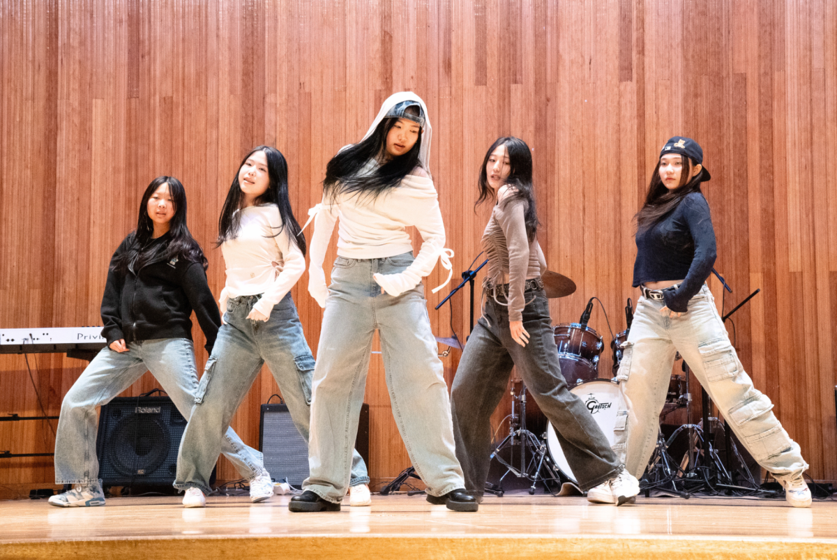 The dance team Illusion adds a touch of energy to the upbeat vibes of Easy by LE SSERAFIM. Captain Tiffany Lee leads on the performance. 