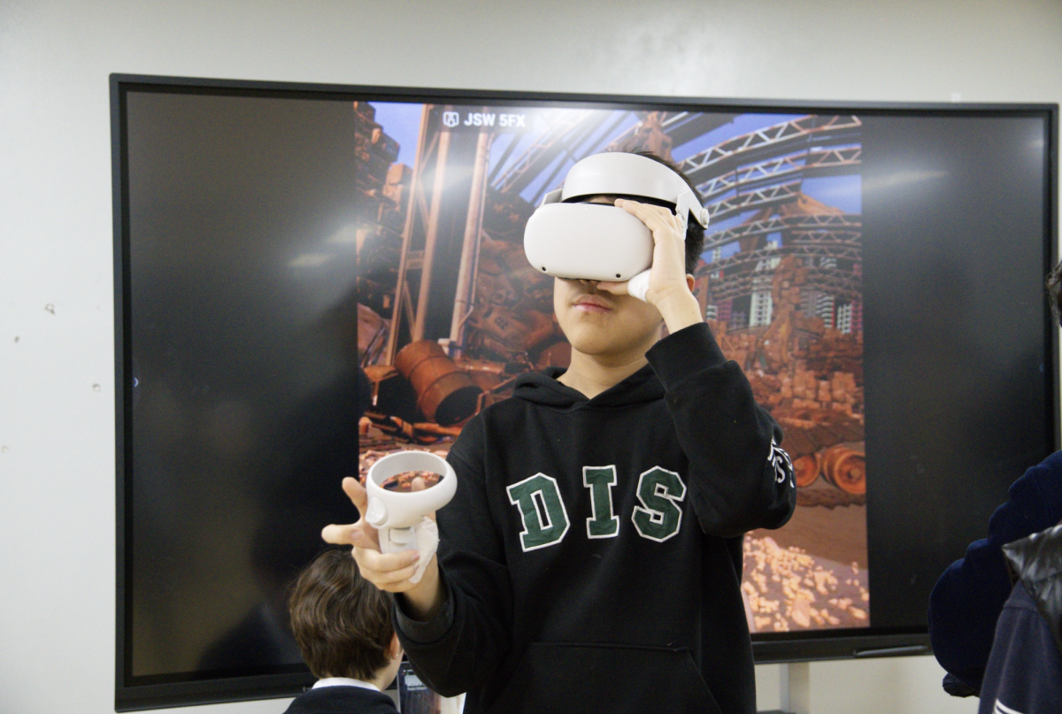 Featured on the previous article, Piao presents Klara in the AI avatar world with the Oculus VR. 