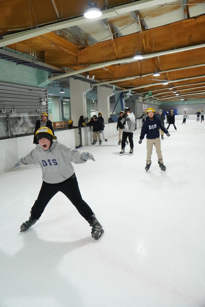 6th grader Aiden Hwang’s face flashes with surprise as he wobbles, arms flailing in an attempt to steady himself. His facial expression captures the fear he felt at the moment. Photo by June Park. .