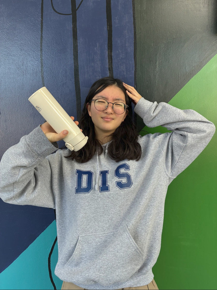 Mika Lee, Tenth grade