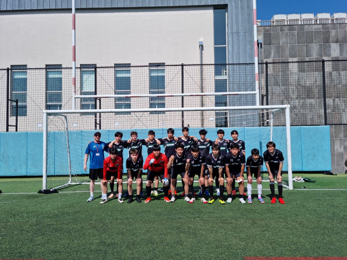 Entering day two, the boys recharged their energy and prepared to fight the SJA Hilltoppers for a spot in the semifinals. Despite fatigue, they continued to push forward with teamwork and dedication.