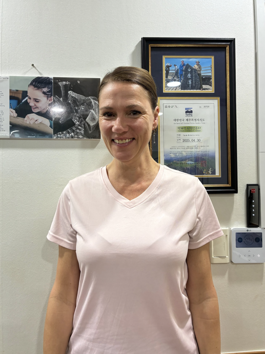 Mrs. Jolly, Academic Counselor